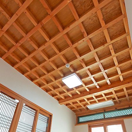 Cheonggong Hanok Stay Gyeongju Zewnętrze zdjęcie