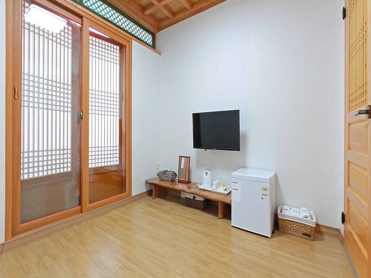 Cheonggong Hanok Stay Gyeongju Zewnętrze zdjęcie