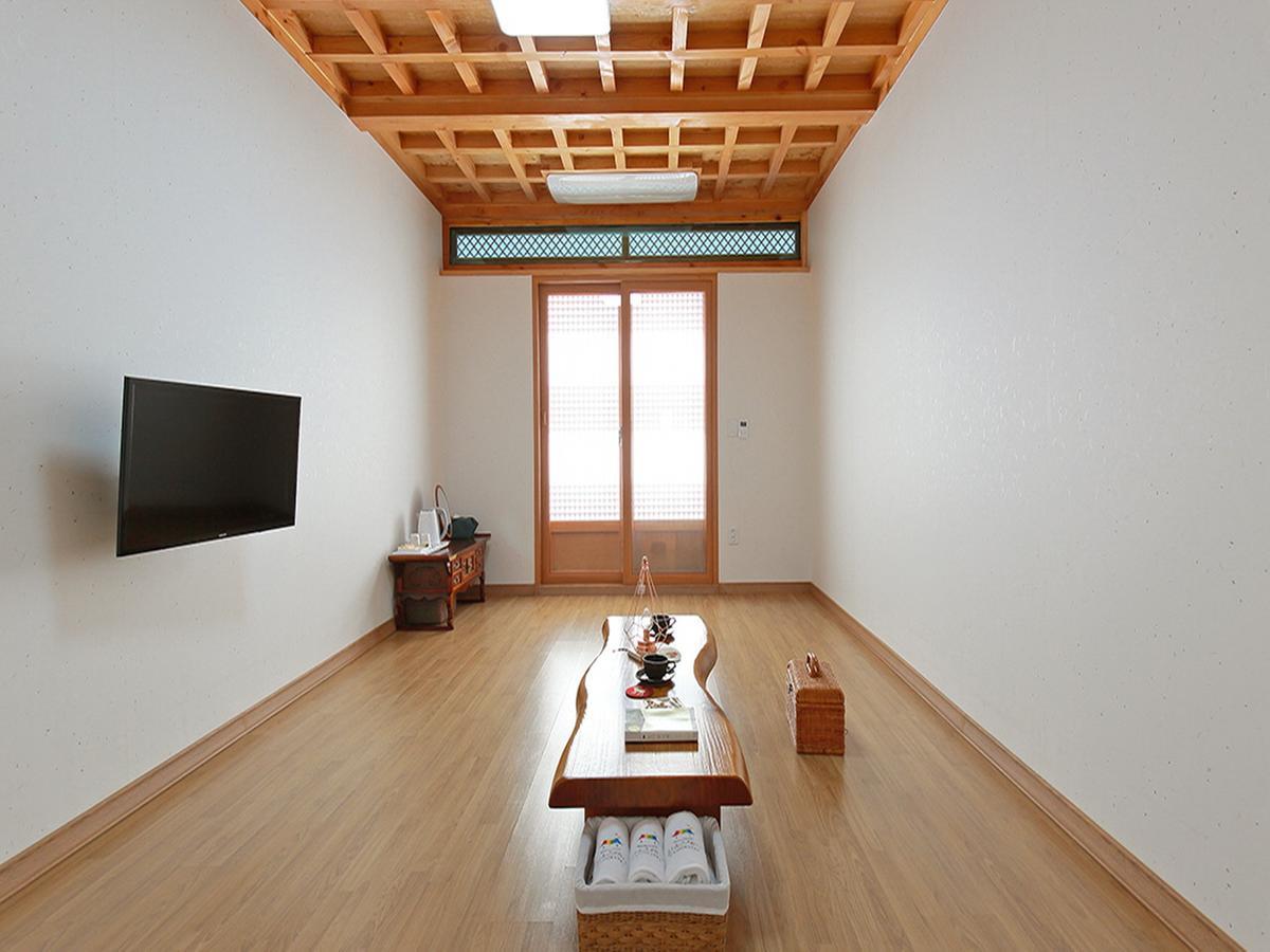 Cheonggong Hanok Stay Gyeongju Zewnętrze zdjęcie