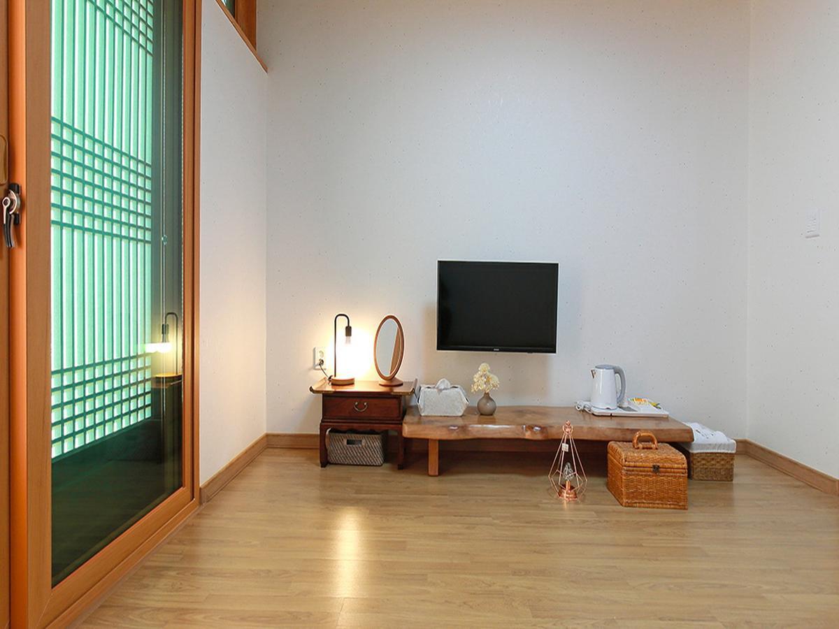 Cheonggong Hanok Stay Gyeongju Zewnętrze zdjęcie
