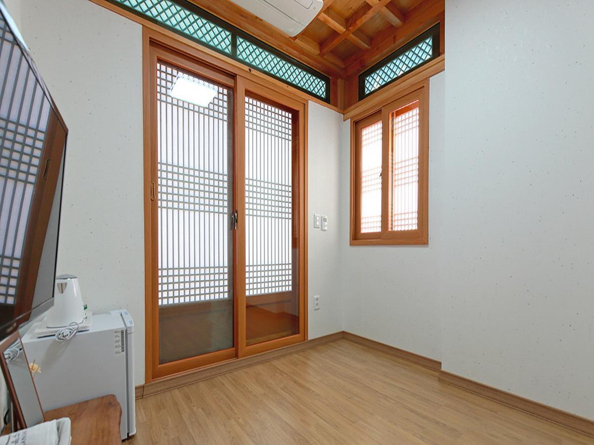 Cheonggong Hanok Stay Gyeongju Zewnętrze zdjęcie